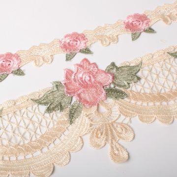 Wholesale 2022 Design: 100% Polyester Embroidered Water-Soluble Guipure Border Lace Trim