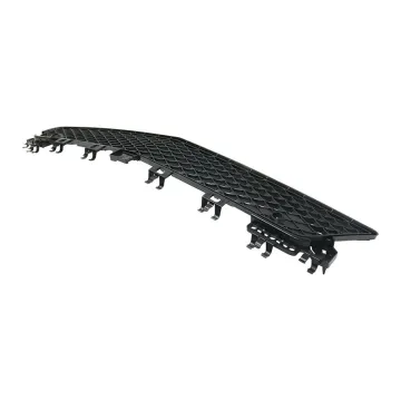 2048850853 C-Class W204 Replacement Middle Black Plastic Front Bumper Hood Air Intake Vents 2007-2014