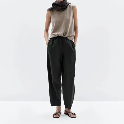 Women's short wool blended crew neck vest