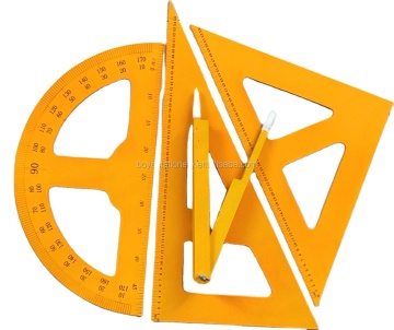 Set di strumenti di misurazione matematica: grandi bussole, protrattore, righello triangolare, set di sovrani di geometria in plastica