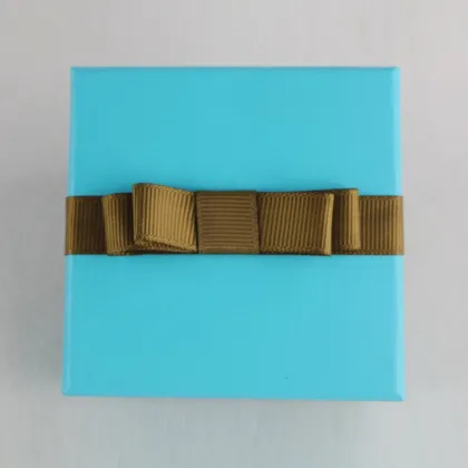 Tiffany Blue Paper Jewelry Box with Bowknot