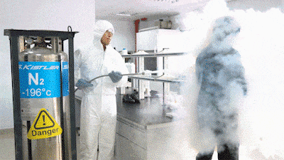 Watch liquid nitrogen at -196&deg;C sprayed on ae