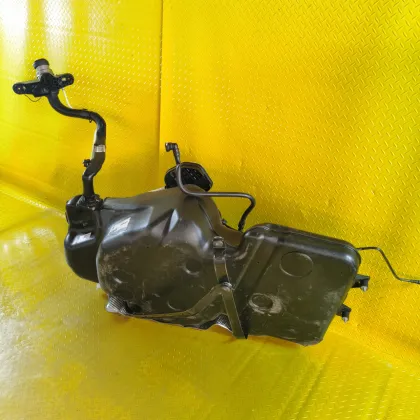 Used Porsche Macan 95B Original Fuel Tank Assembly