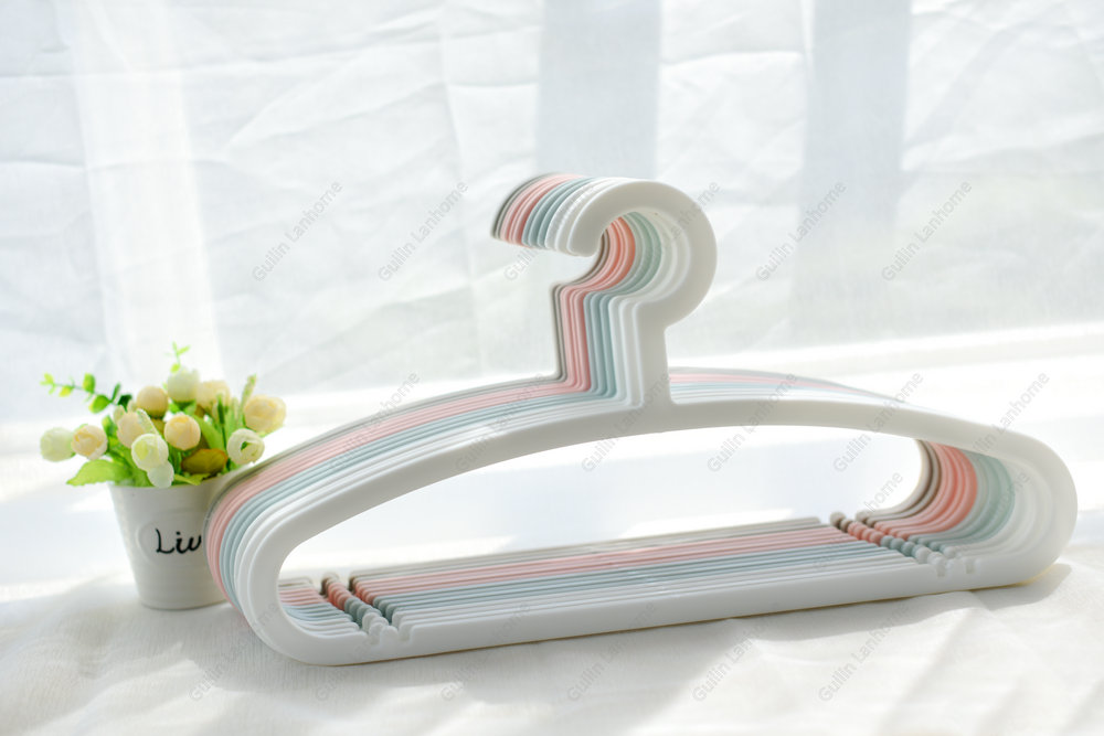 Hot Sales and Beauty Plastic Hanger