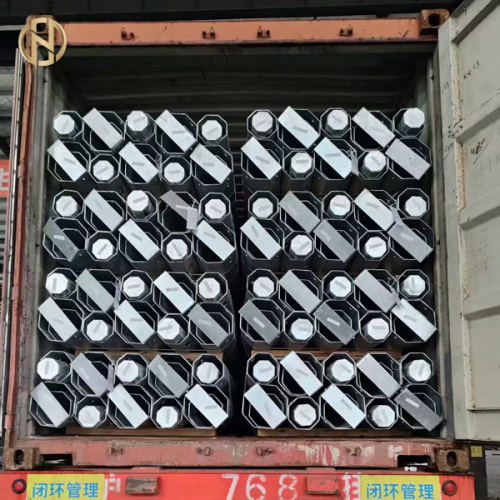 Hot Dip Galvanized 12m Galvanizing Poles Electric