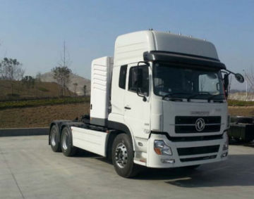 Donfeng 375hp 6x4 CNG Tractor Truck