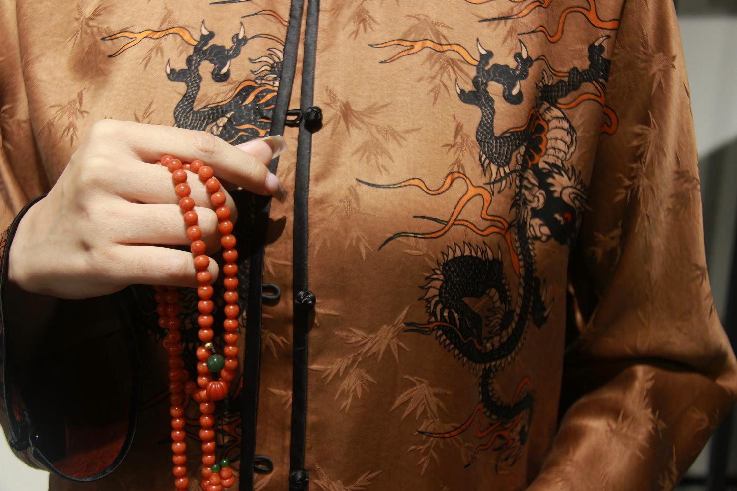 white blouses for lady