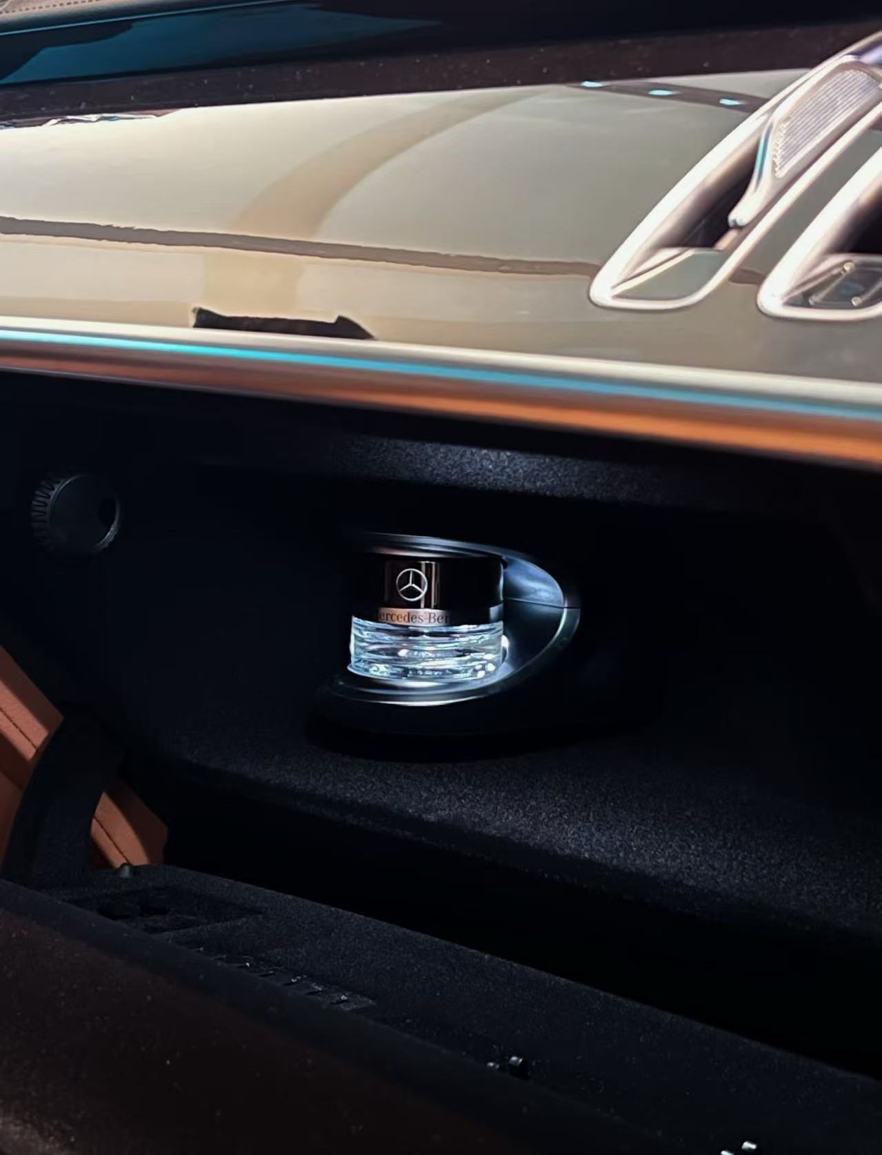 NO.6 Linen Mood Mercedes Air Freshener