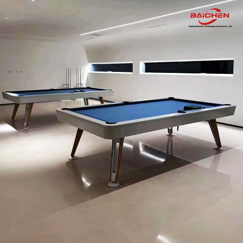 otel süiti lüks bilardo oyun masası