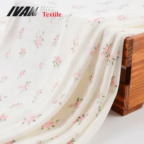 Жаккардовый трикотаж с принтом DTY для одежды