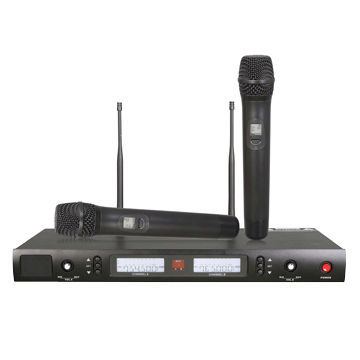 Wireless handheld dual-mic system