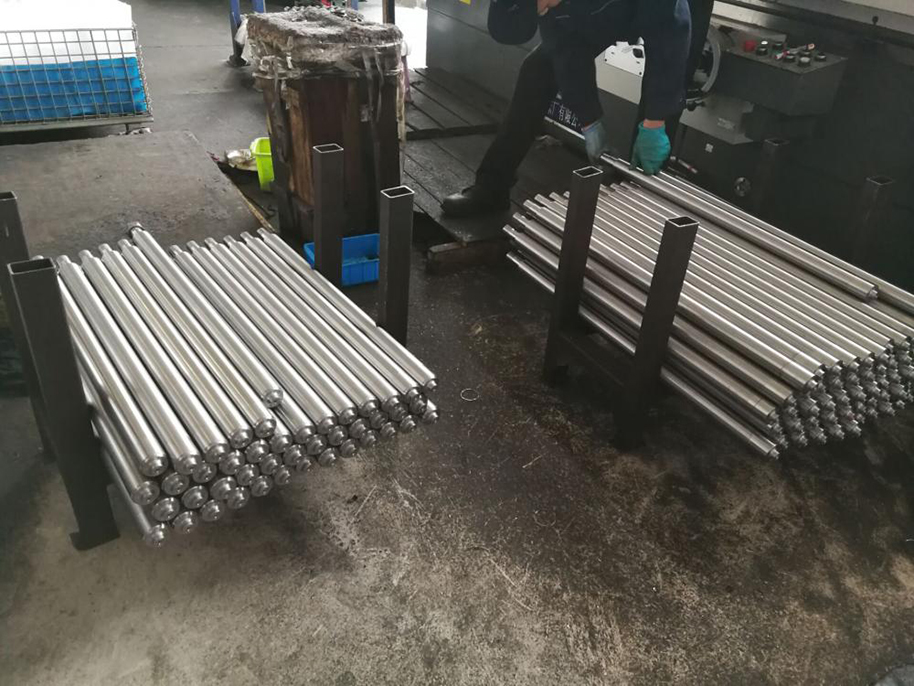 SAE 4130 customized hydraulic cylinder parts