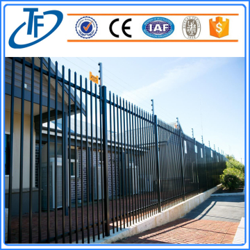 Cheap garrison fence welded picket iron fence