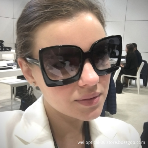 Popular Leopard Square UV400 Luxury Big Frame Sunglasses for Women