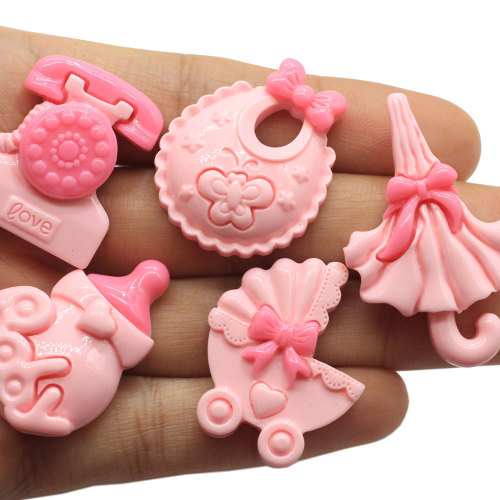 Cabochons della resina di colore rosa kawaii Princess Girl Carriage Telephone Umbrella Baby Bottle Bavaglino Perline Charms Decorazione fai da te