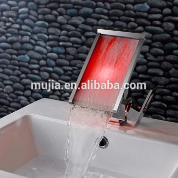 LS10A Three Color Changing Lighted Led Glass Waterfall Faucet