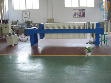 Plate and frame diatomite filter machine