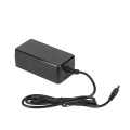 12V3A Desktop-Adapter C6-Anschluss mit Sicherheitsmarkt