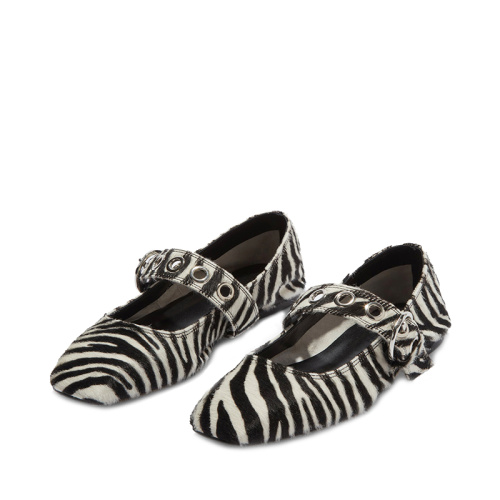 Trendy Comfortable Flat Footwear for Ladies