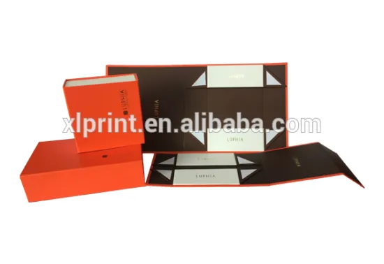 Folding gift box with magnetic lid in customized printing made in Shenzhen with high quality handmaking job