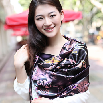 Poly Printed Triangle Scarf (12-BR280320-1.7)