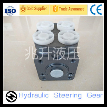 BZZ hydraulic steering unit for John Deere 654 Tractor