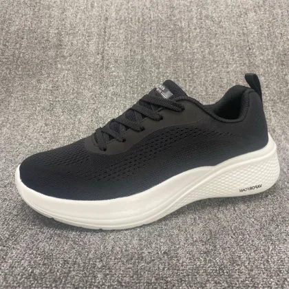 Lightweight Breathable Skateboard Shoes for Men