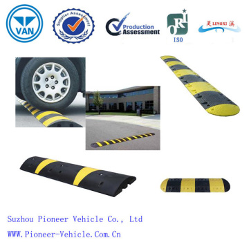 Yellow and Black Color Rubber Speed Humps for Traffic Safety Usage
