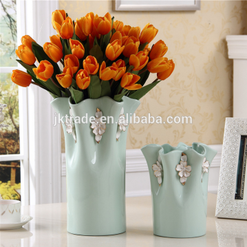 China wholesale antique white pigmented flower design ceramic vase for home decoration