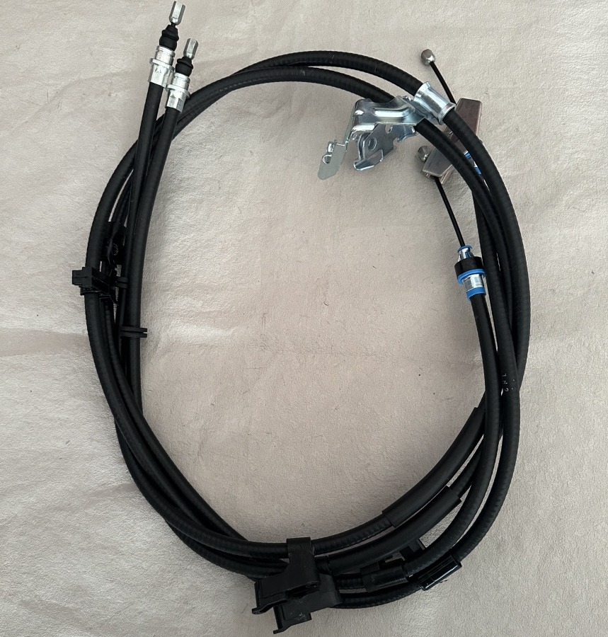 Nuevo cable de freno de estacionamiento de Ford 2015799