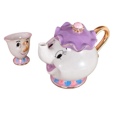 Potts Chip Porcelain Tea Pot and Cup Sets