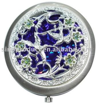 pocket mirror