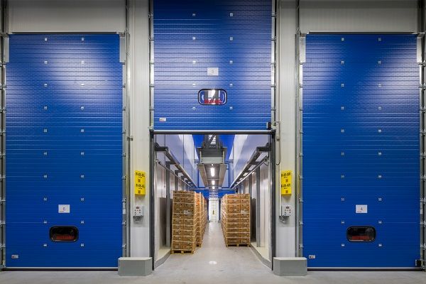 High performance quick action cold roller shutter