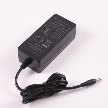 Bis desktopadapter 19v 3.42a 65W laptoplader