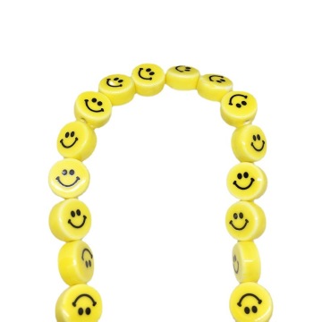 Perles suspendues souriant des perles de céramique 10 mm 30pcs