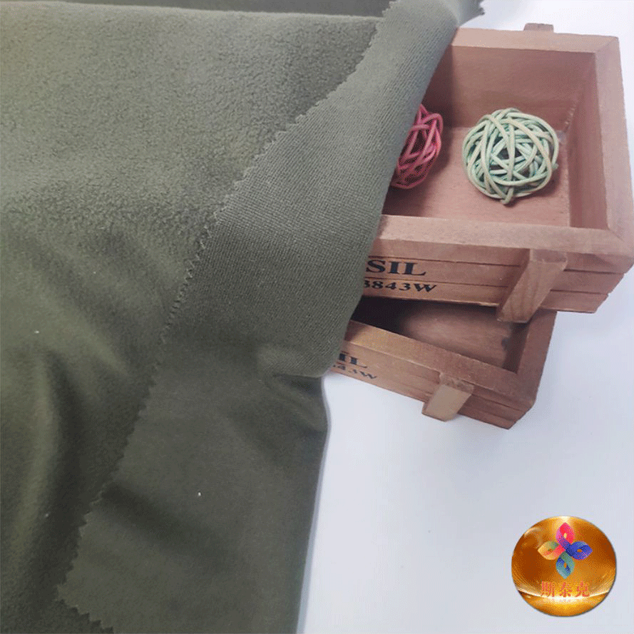 居心地の良いアパレル用の柔らかい極フリース生地