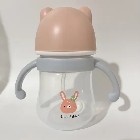 OEM Cartoon Bear Design Baby Bottle with Wide Mouth and Silicone Nipple