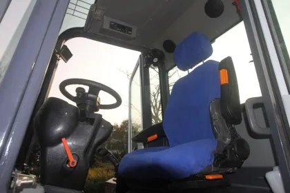 Electric 4WD Mini Loader: Elektro Radlader