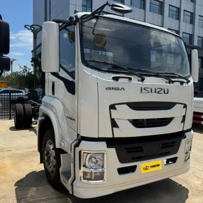 Qingling Isuzu FTR Van