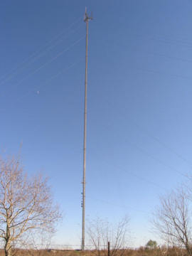 Guyed tower