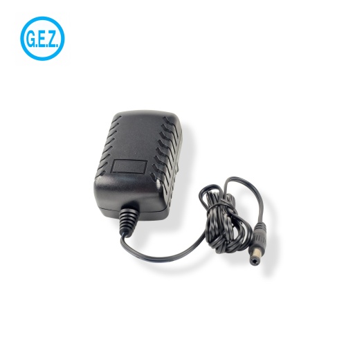 Adaptor Cumhachd Coitcheann Coitcheann Eòrpach