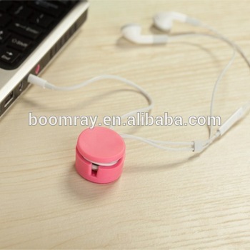Less than 1 dollar excellent promotion gift plastic Headphone tension cable clamp