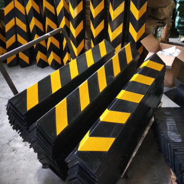 Reflective Wall Protection - 1M Rubber Corner Guard