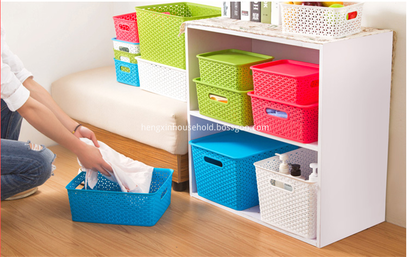 white storage baskets