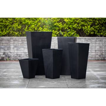 Vaso retangular longo e elegante