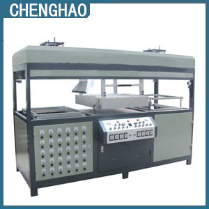 2014 Hot Sale Vacuum Blister Forming Machine for PVC or Pet Material