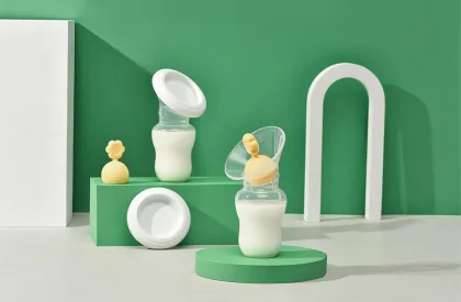 Light Silicone Manual Breast Pump Breast Milk Collector