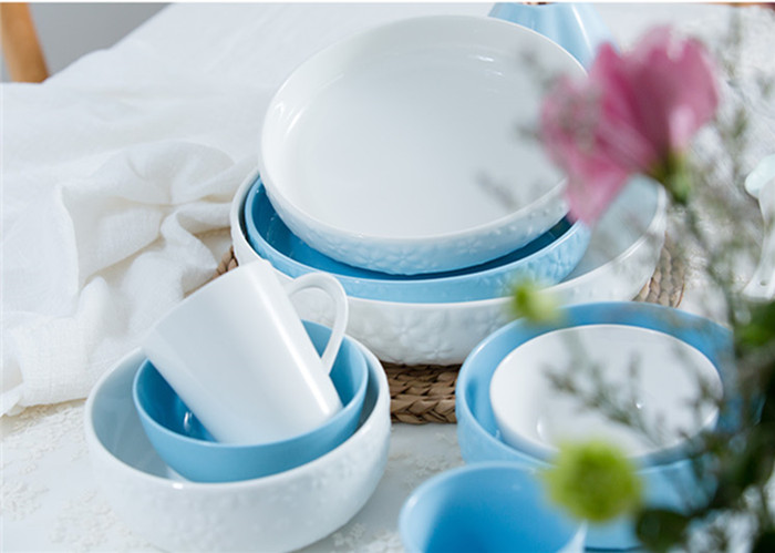 Porcelain Sakura Tableware Set