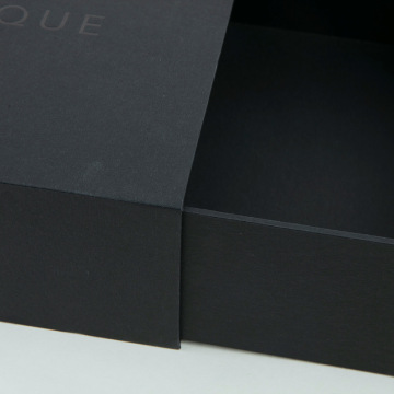 Custom Kraft Paper Boxes for Food: Takeaway Brunch Platters and Charcuterie Board Lunch Boxes with Lids