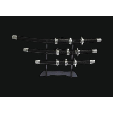 سيف حرفي مصنوع من الفولاذ العتيق